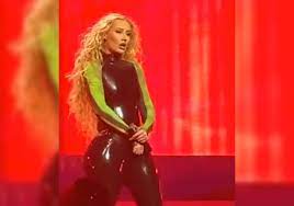 فيديو إيجي أزاليا بعد تمزق بنطالها خلال حفلها بالسعودية Iggy Azalea تويتر تليجرام